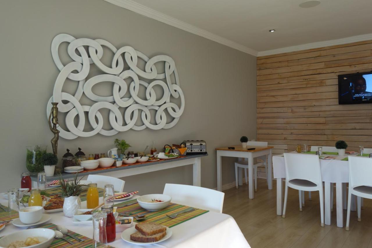 Two Fat Owls Guesthouse جورج المظهر الخارجي الصورة