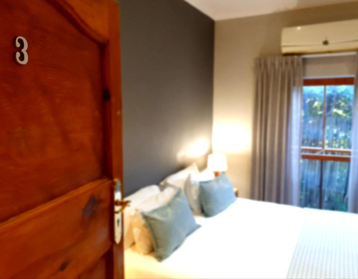 Two Fat Owls Guesthouse جورج المظهر الخارجي الصورة