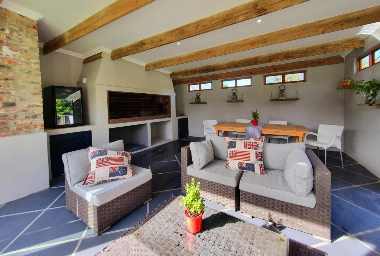 Two Fat Owls Guesthouse جورج المظهر الخارجي الصورة