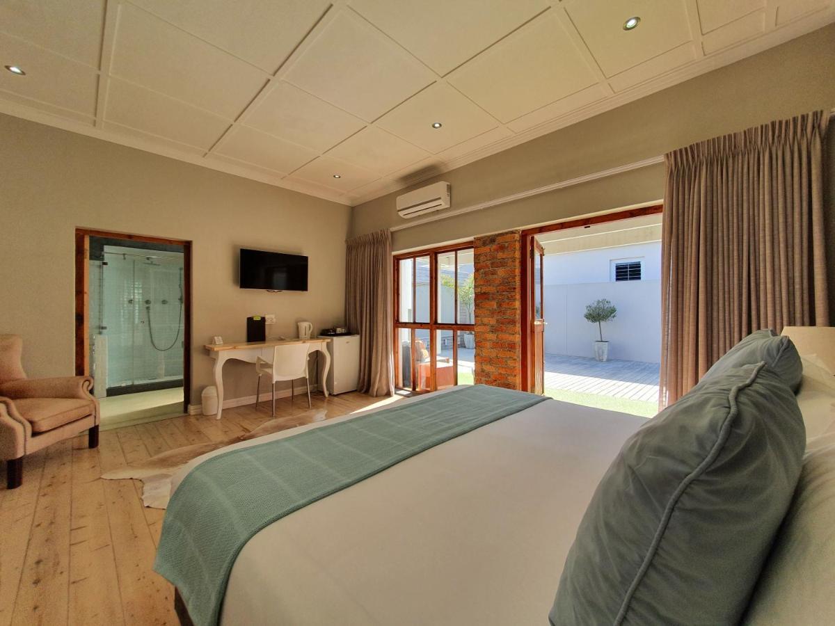 Two Fat Owls Guesthouse جورج المظهر الخارجي الصورة