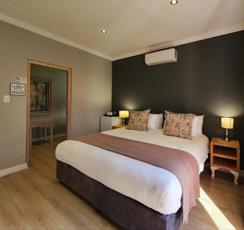 Two Fat Owls Guesthouse جورج المظهر الخارجي الصورة